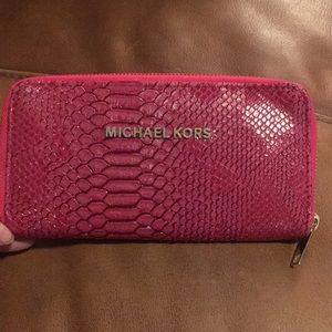 Michael Kors pink Wallet
